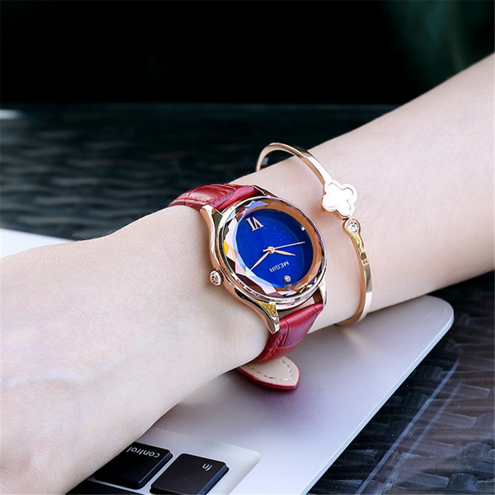 MEGIR Fashion Watch for Women Luxury Leather Casual Simple Quartz Wristwatch Waterproof Ladies Dress Clock Relogio Feminino 4208