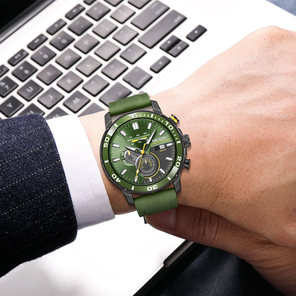 MEGIR Luxury Military Watches for Men Fashion Sport Quartz Wristwatch Waterproof Silicone Band Male Clock Chronograph with Date 2224